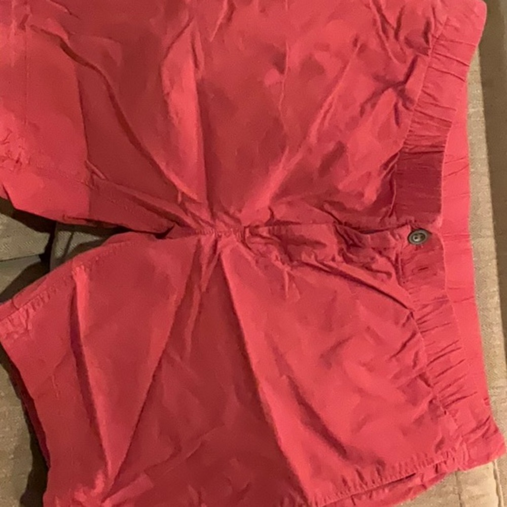 Men’s Bonobos Nantucket red shorts.